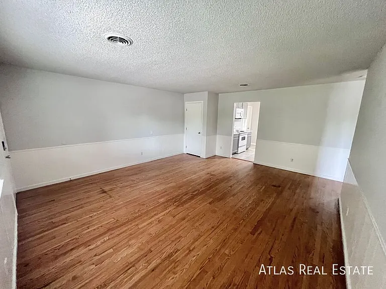 1016 Magnolia St #A — Photo 2