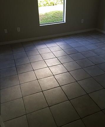 4th image of 713 Ivan Ave S