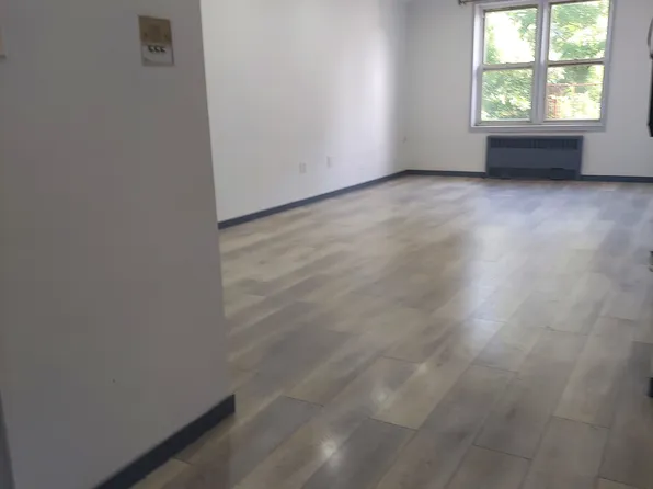 1350 East 5th Street image 6 of 15