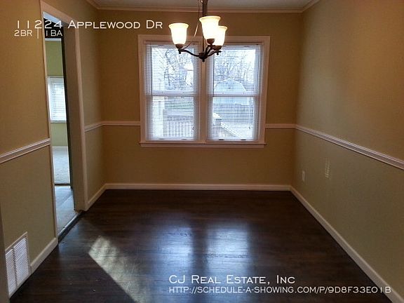 3rd image of 11224 Applewood Dr