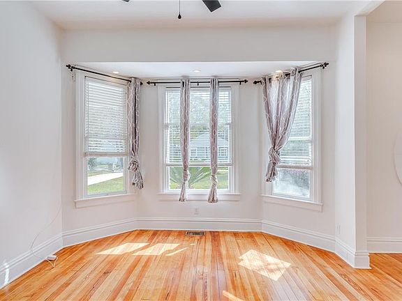 4th image of 78 Etheridge St