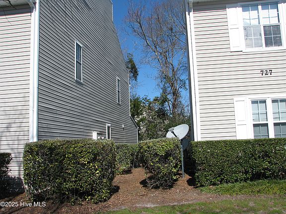 3rd image of 725 Bragg Drive #D