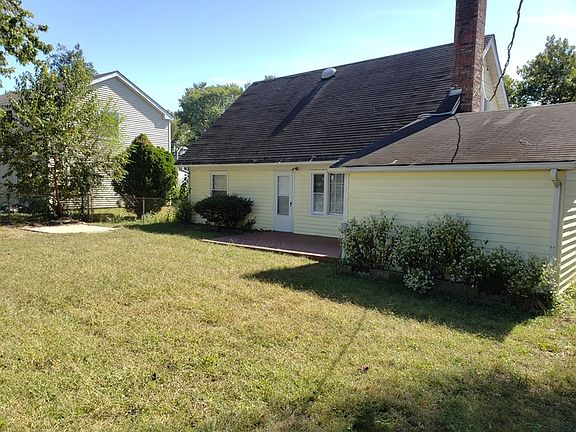 2nd image of 29 Bayberry Ln