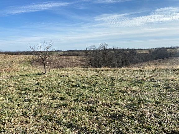 3rd image of 1870 Cane Run Rd
