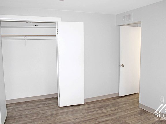 5th image of 264 Fruit Hill Ave #6