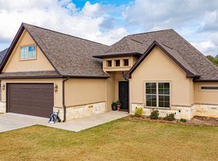 111 Decoy Ln, Hallsville, TX 75650