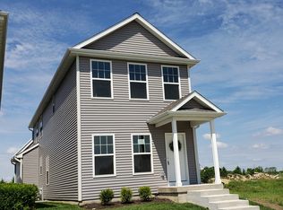 213 Market St, Genoa, IL 60135