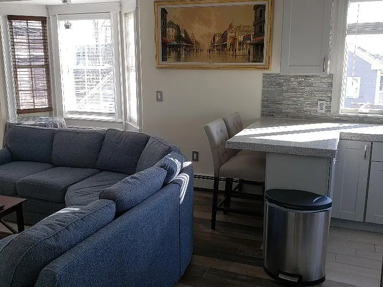 221 Ocean St #1 — Photo 4