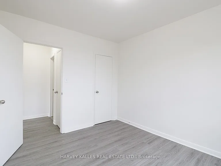 500 Gilbert Ave #102 — Photo 11