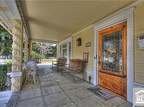 3rd image of 804 West Broadway