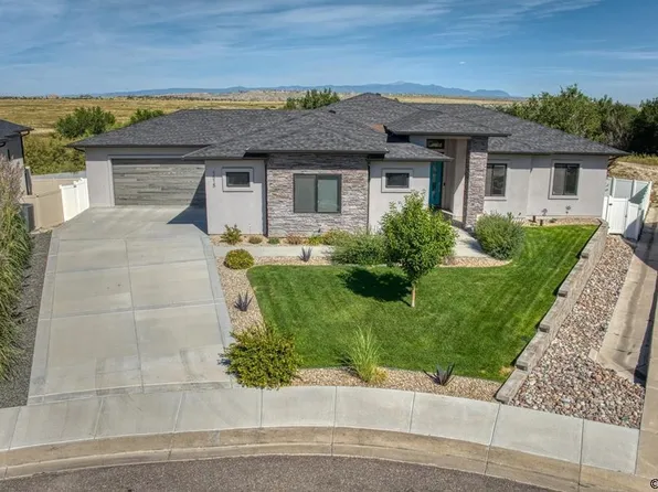 1515 Savannah Dr, Pueblo, CO 81005