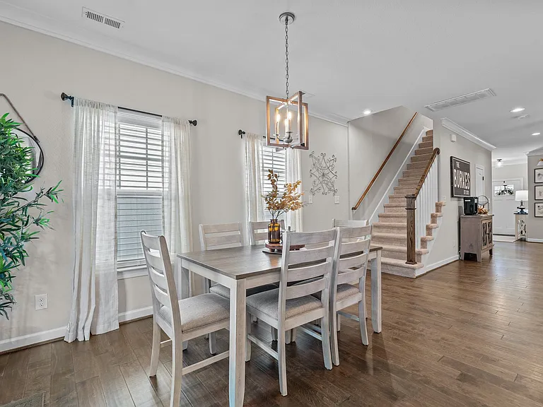 115 Thalia Rd — Photo 13