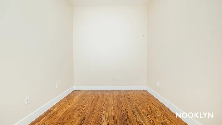 Rented by Nooklyn NYC LLC | media 31