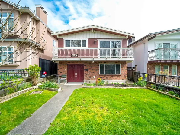 6626 Inverness St, Vancouver, BC V5X 4E9
