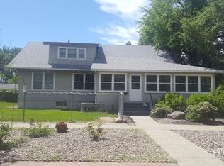 303 S Prairie Ave, Miles City, MT 59301