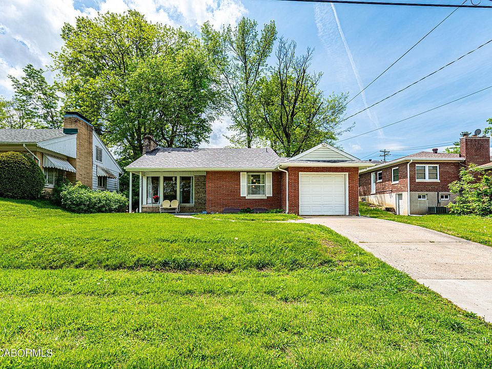 1st image of 2227 Hillsdale Dr