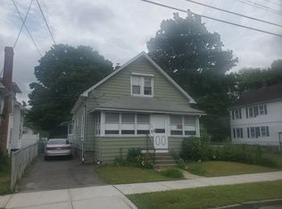23 Audubon St, Springfield, MA 01108