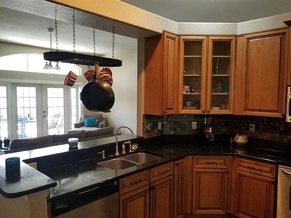 4th image of 3827 Cold Creek Dr