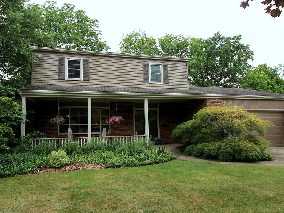 1st image of 315 Eaton St