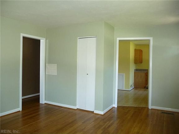 3rd image of 4816 Peachcreek Ln