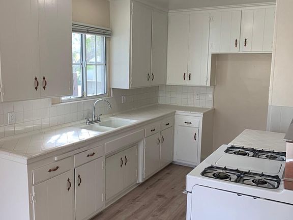 5th image of 145 N Lamer St #D-5