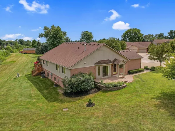 26455 Sanajo Ct, Chesterfield, MI 48051