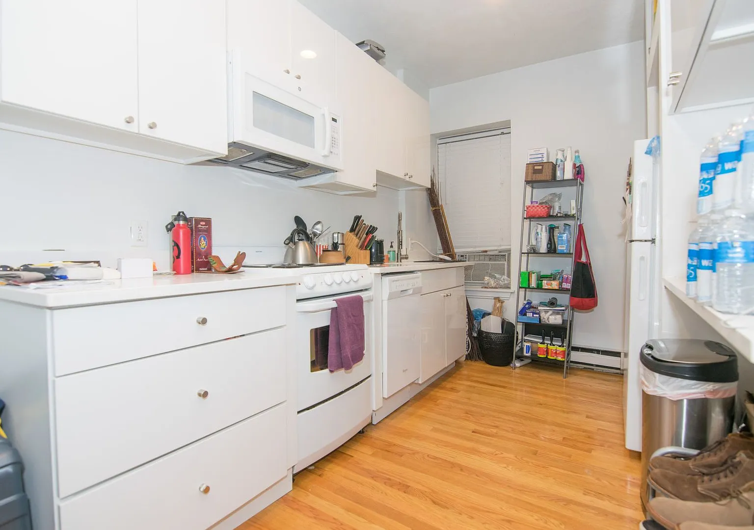 Large 1 bed in a prime location in Fenway! — Photo 1