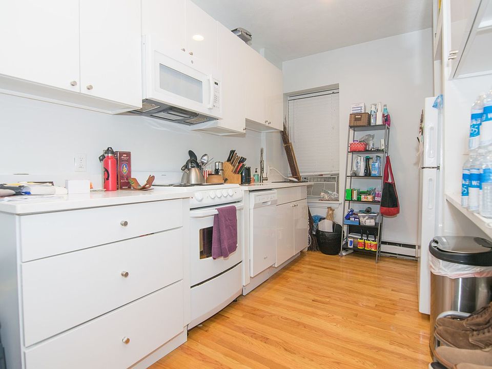 1st image of 55 Westland Ave #3