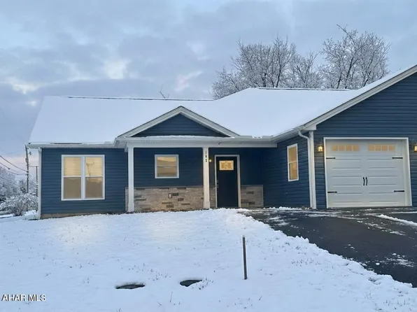 105 Red Tail Cir, Duncansville, PA 16635