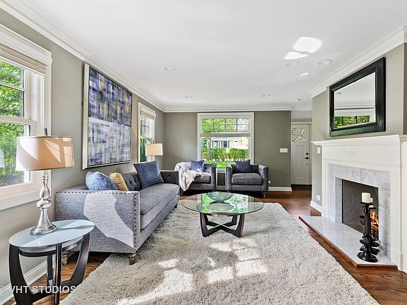 4th image of 1423 Hawthorne Ln