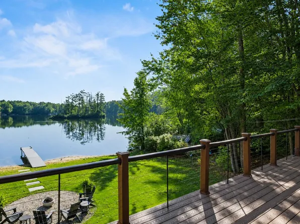 14 Cottage Road, Limerick, ME 04048