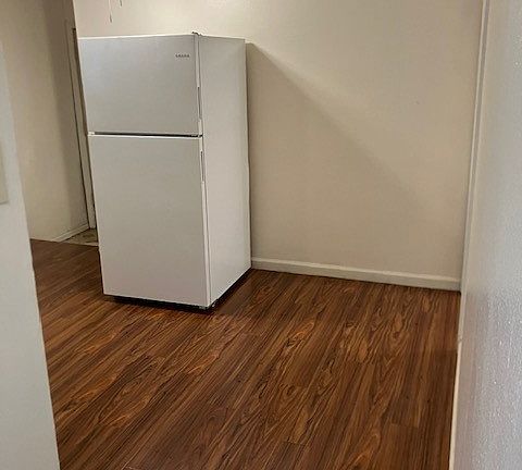 5th image of 1531 Bradford Ave