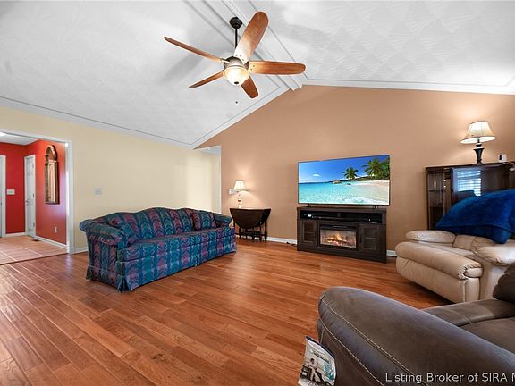 4th image of 3012 Hamburg Pike