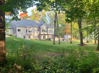 8035 Ridge Ct N, Maple Grove, MN 55311