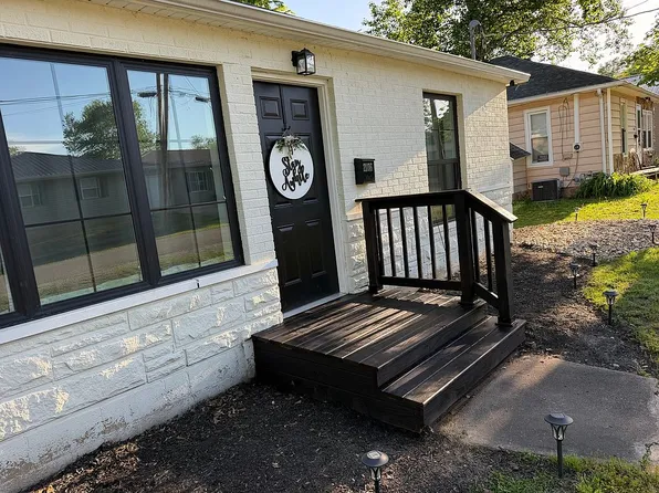 2106 E Clark St, West Frankfort, IL 62896