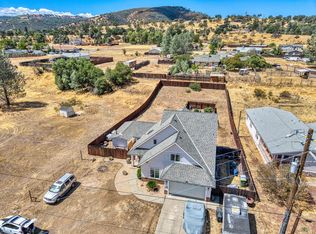 2920 Meadow Creek Road, Clearlake Oaks, CA 95423