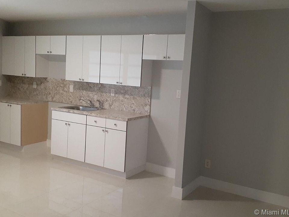 2nd image of 601 SW 14th Ter #3