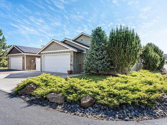 4th image of 693 SE White Pine Way #55