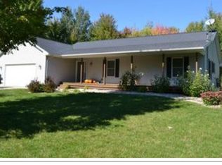 3883 Briar Ln, Rhodes, MI 48652