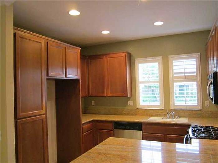 2nd image of 2153 Honeybee St