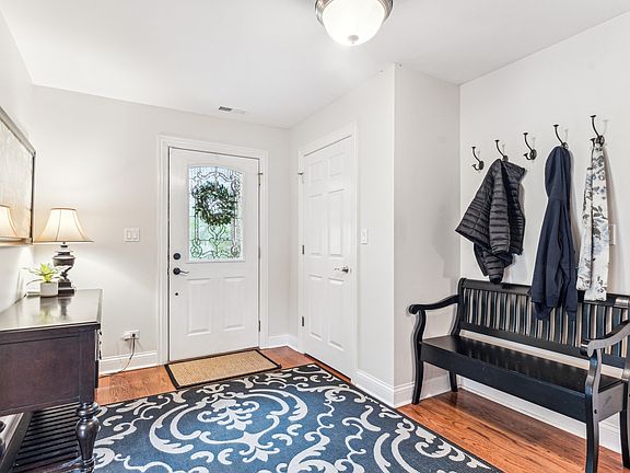 2nd image of 3840 Lake Ave