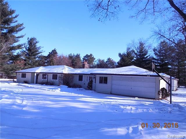1st image of 4560 Oak Grove Dr