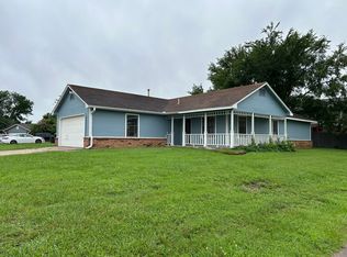 2001 S Cherokee Ave, Claremore, OK 74019