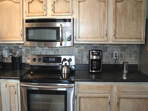 4th image of 9664 Gull Lake Dr