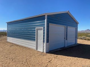 885 S Stewart Mountain Rd, Golden Valley, AZ 86413