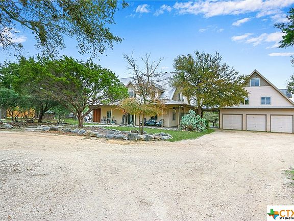 5th image of 3148 Oak Hollow Dr