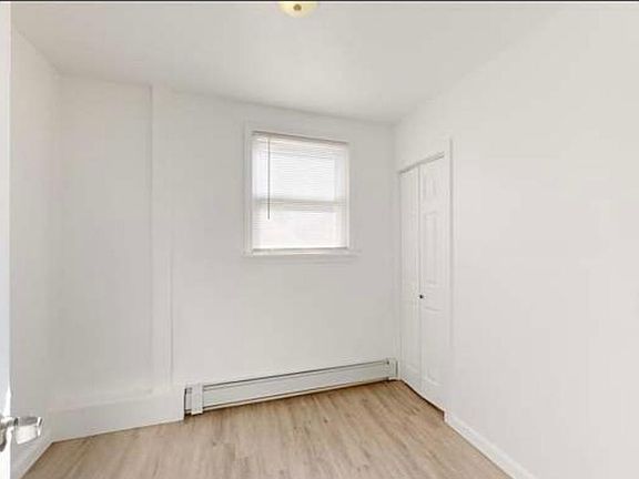 Laundry Hookups available.