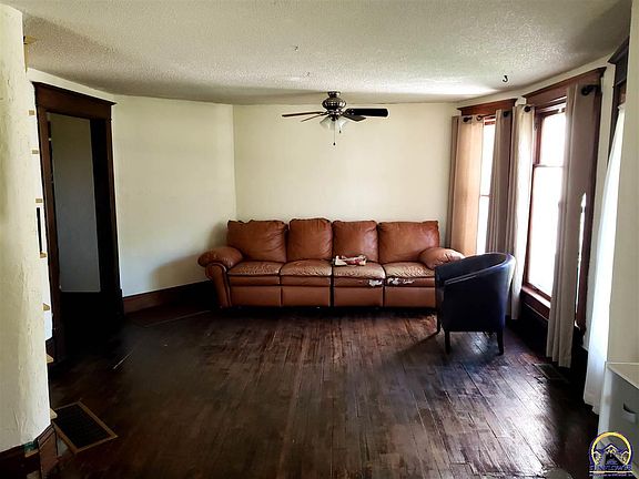 4th image of 514 E 2nd Ave