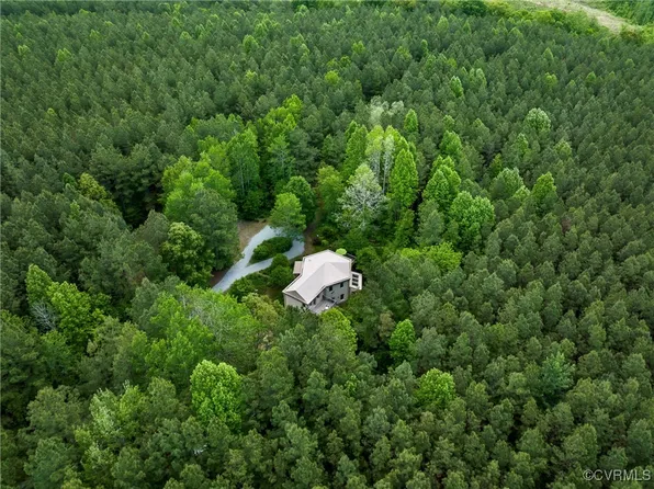 2024 Spring Cottage Rd, Saint Stephens Church, VA 23148