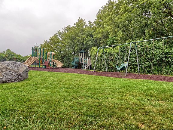 5th image of 3699 Hidden Forest Dr